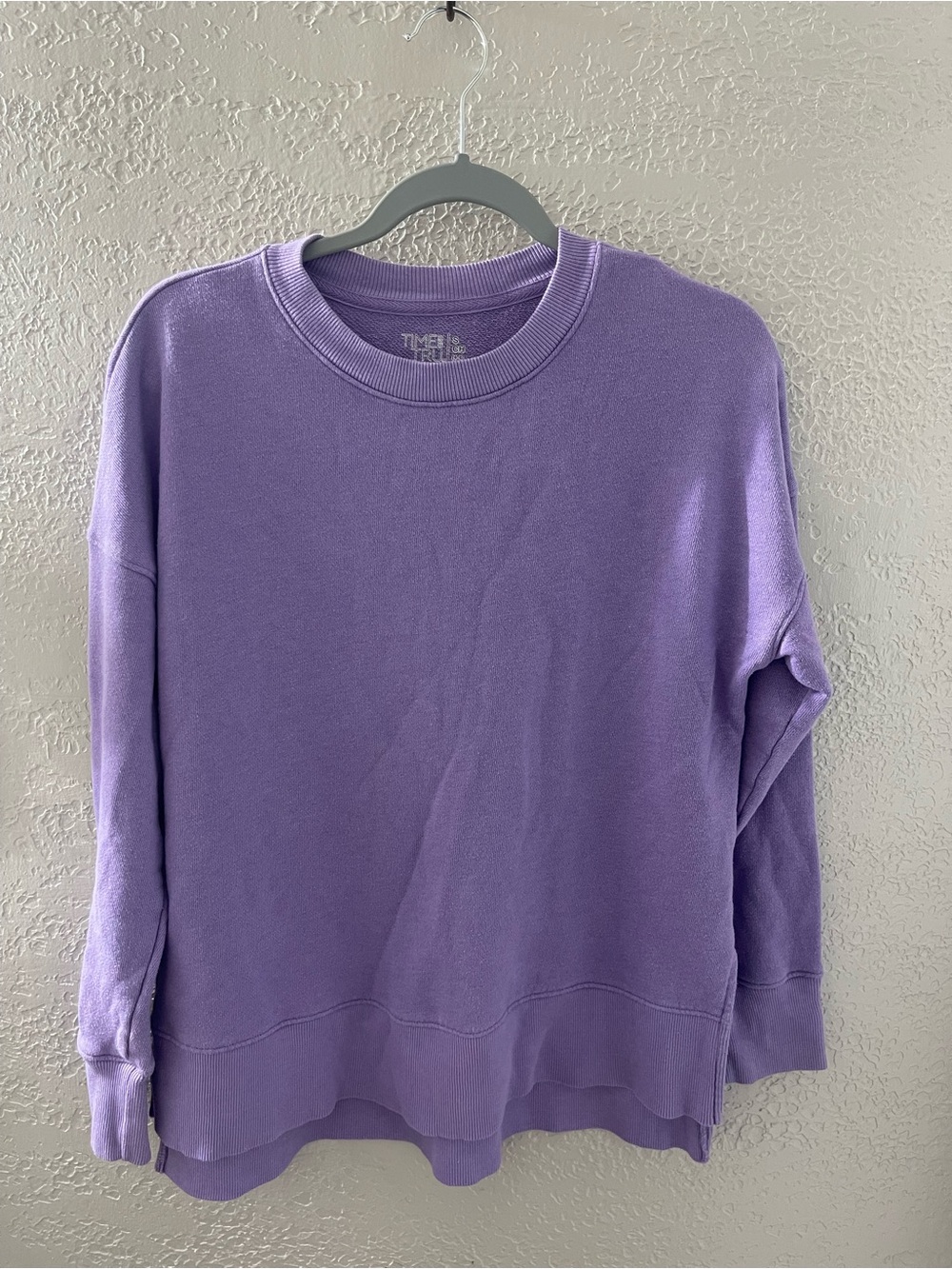 Time and Tru Women's Casual Lavender Crewneck Activewear Sweatshirt Small (4-6)